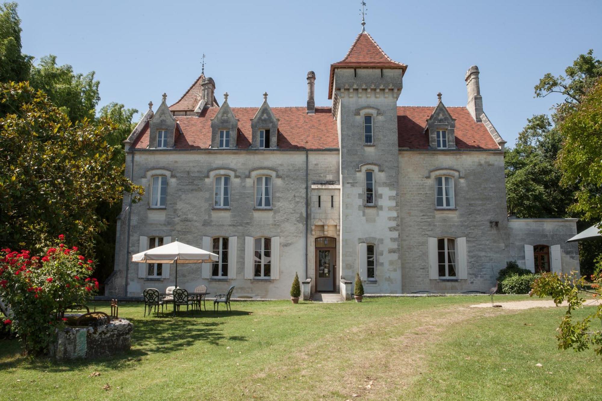 Chateau Des Salles Saint-Fort-sur-Gironde Экстерьер фото