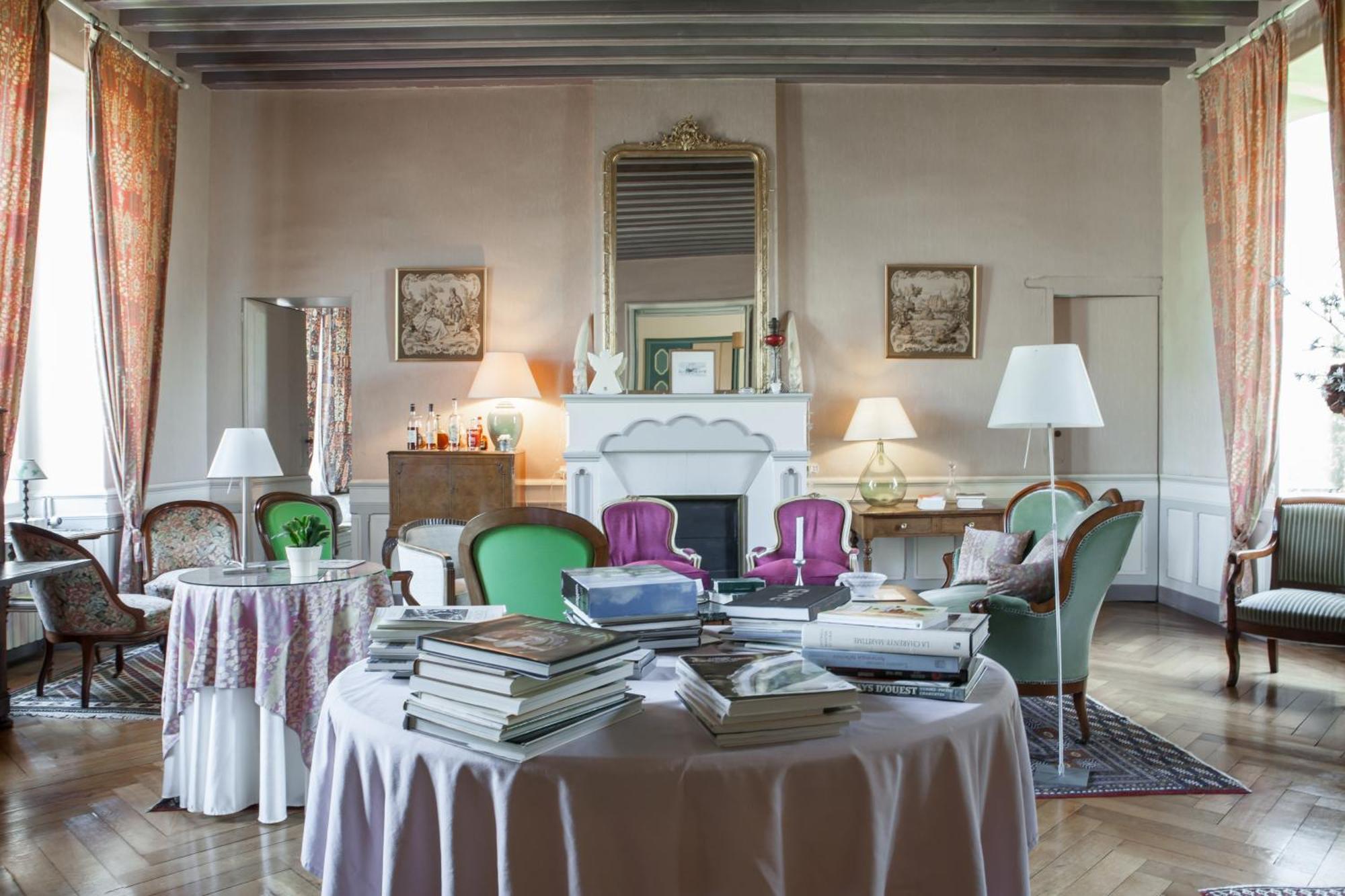 Chateau Des Salles Saint-Fort-sur-Gironde Экстерьер фото