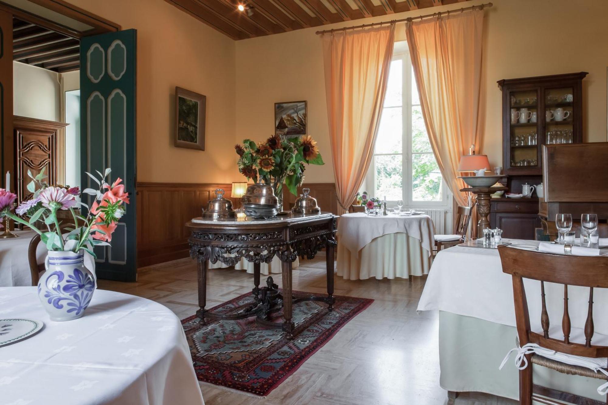 Chateau Des Salles Saint-Fort-sur-Gironde Экстерьер фото