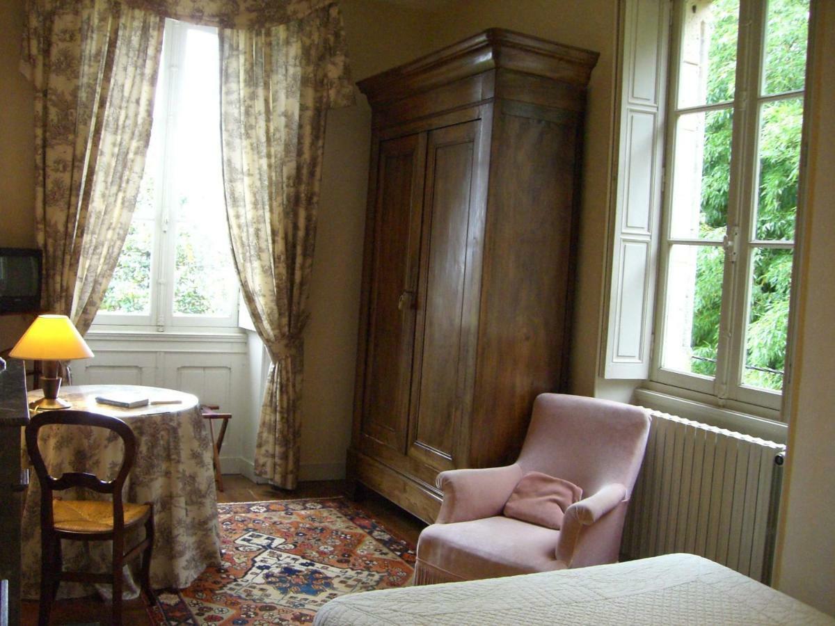 Chateau Des Salles Saint-Fort-sur-Gironde Экстерьер фото