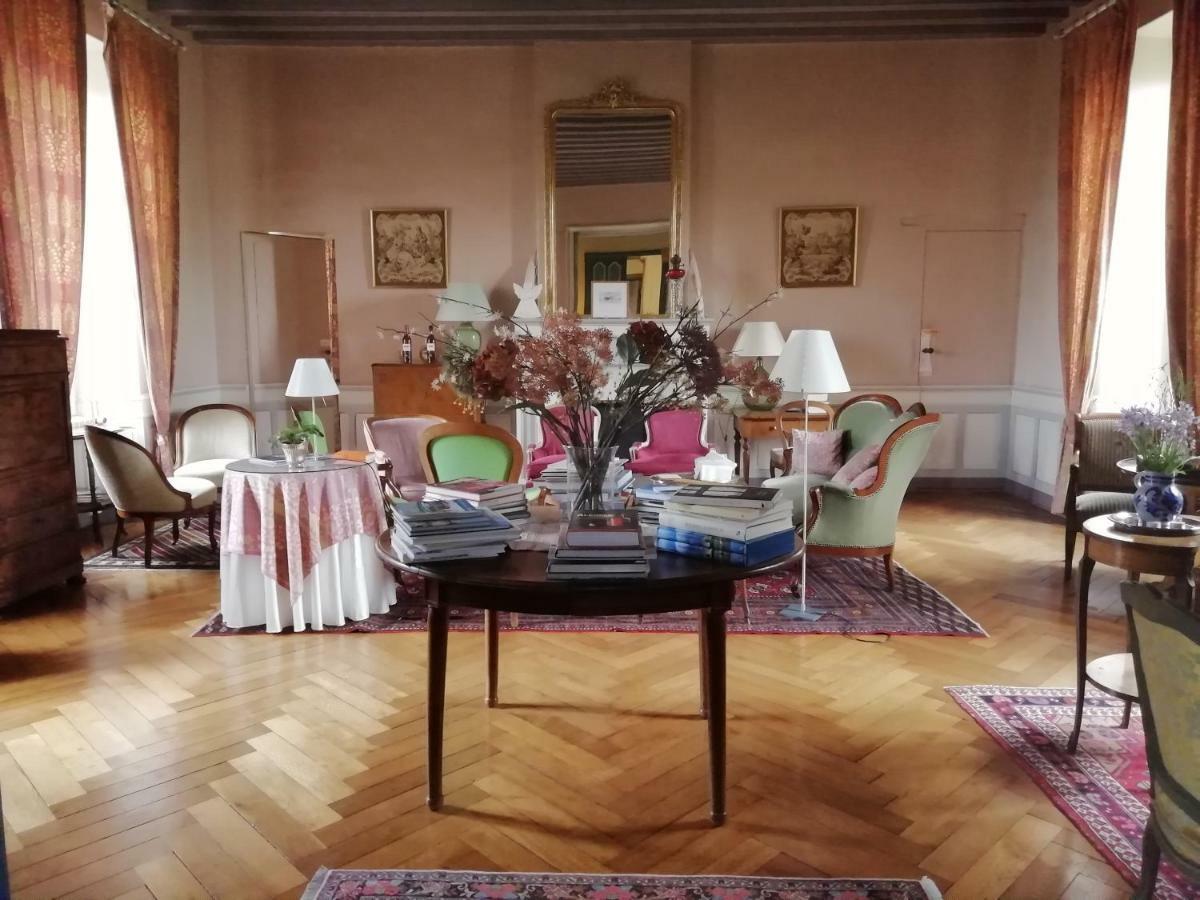 Chateau Des Salles Saint-Fort-sur-Gironde Экстерьер фото